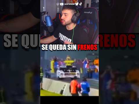 Se queda sin paracaídas a 415 km/h